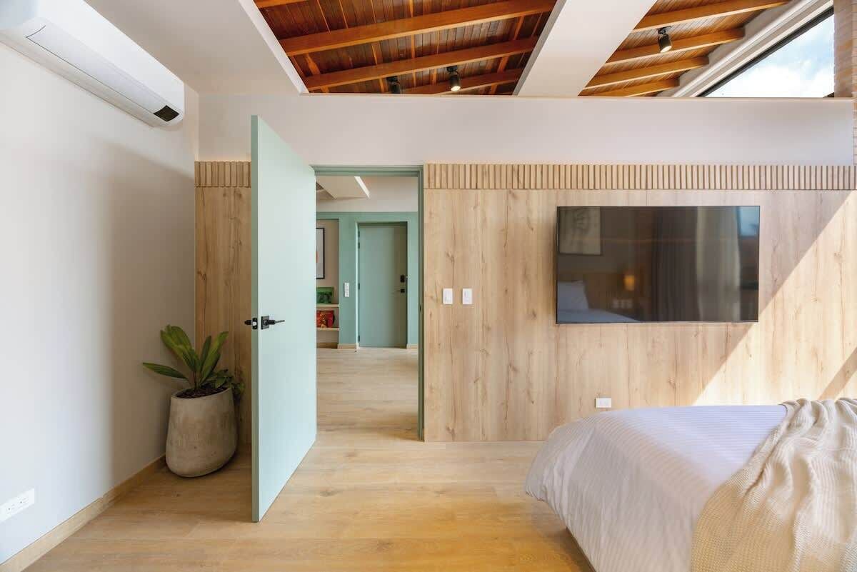 4 bedrooms, WiFi, bed sheets