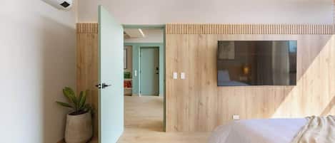 4 bedrooms, WiFi, bed sheets
