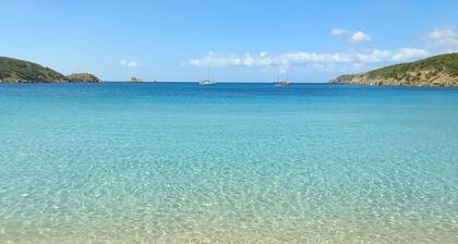 Between Sea and Mountains – Your Sardinian Escape – Modern 2BR Apartment