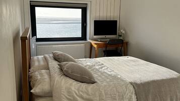 Individually decorated, individually furnished, free WiFi