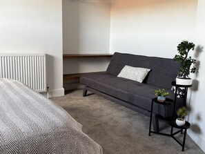 بديكورات فريدة لكل غرفة وطراز فريد لكل وحدة وواي فاي مجانًا