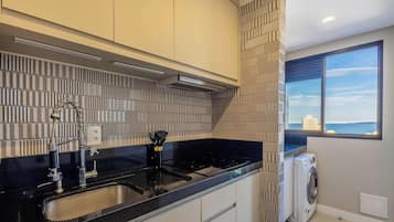 Basic Apartment | Private kitchen