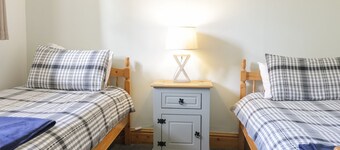 Cyffdy Cottage - Arenig