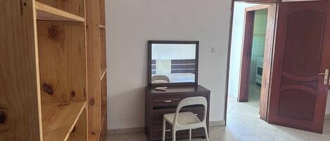 1 bedroom, iron/ironing board, WiFi