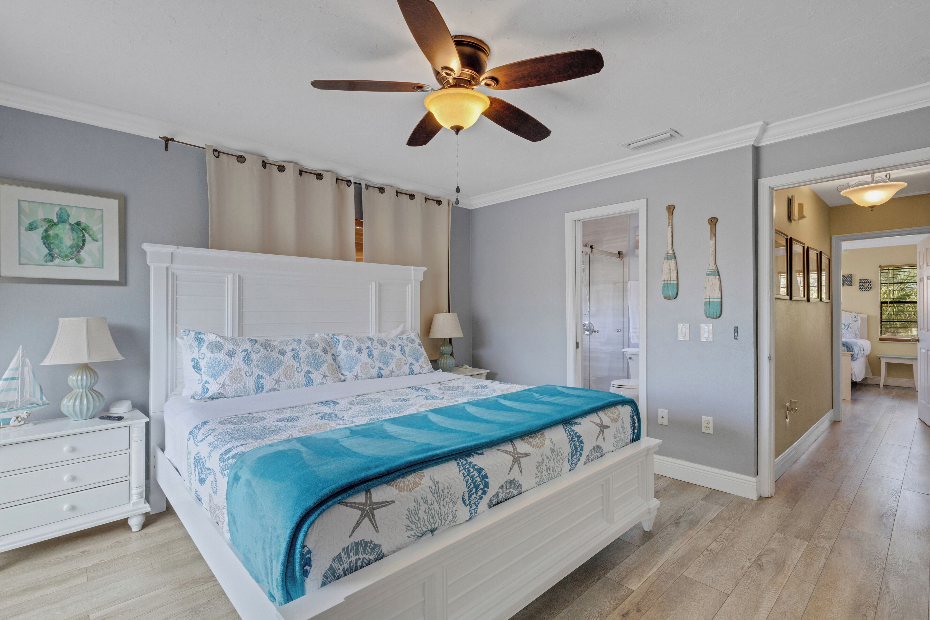 3 chambres, fer et planche à repasser, Wi-Fi gratuit, draps fournis