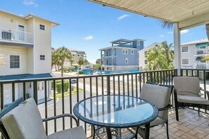 Outdoor dining - Oceanview | Pool | Game Room | Steps to Beach (Indian Shores)