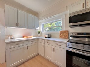 Microwave, oven, stovetop, dishwasher