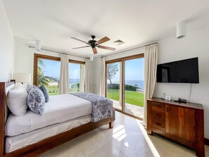 Ferros/tábuas de passar roupa, Wi-Fi de cortesia, roupa de cama