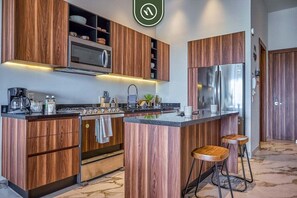 Fridge, microwave, oven, stovetop