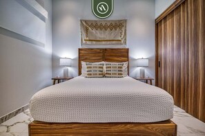 2 bedrooms, iron/ironing board, travel cot, WiFi - 2BR Penthouse in Nuevo Vallarta - Terrace - Pool (Nuevo Vallarta)