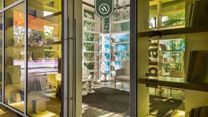 Interior - Beachfront 1 BR Condo with Multiple Pools - Gym (Puerto Vallarta)