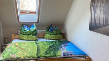 2 bedrooms, WiFi, bed sheets