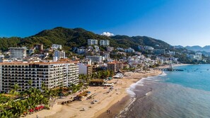 Beach - Ocean view 2Br Condo-Balcony-Beach-Pool - 304 (Puerto Vallarta)