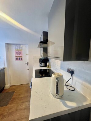 Shared Dormitory, 1 Bedroom | Private kitchen
