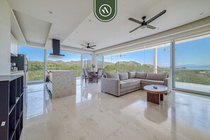 TV connectée, table de tennis de table