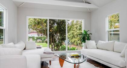 Tranquil 2-bedroom bungalow in Ventura for a peaceful getaway