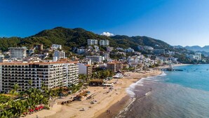 Beach nearby - 303-VistadelSol | 2BR/2BA Puerto Vallarta, Ocean View (Puerto Vallarta)