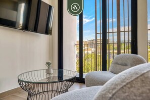 Fernseher, Arbeitsbereiche