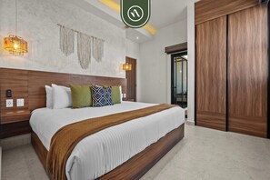 2 slaapkamers, een strijkplank/strijkijzer, reisbedje, wifi