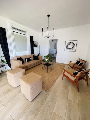 Family Villa | Living area | 42-inch Smart TV with digital channels, Netflix, streaming services