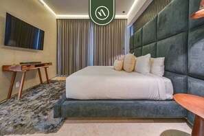 1 bedroom, iron/ironing board, travel crib, free WiFi - Luxury 1BR Condo - Rooftop Pool - Bay View (Puerto Vallarta)
