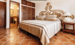 2 bedrooms, desk, iron/ironing board, travel cot