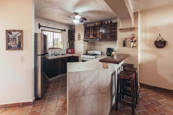 Fridge, microwave, oven, stovetop