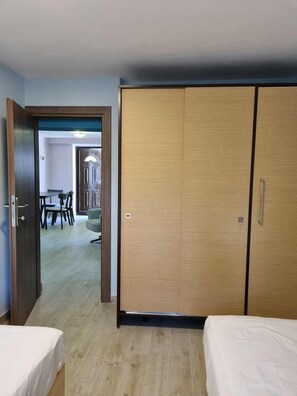 2 bedrooms, free WiFi, bed sheets