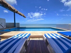 Outdoor pool - Enjoy the coast of Campeche in Villa Santorini (Camp.)
