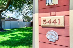 Exterior detail - Sunny Days & Poolside Plays (Port Orange)