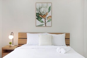 2 bedrooms, iron/ironing board, travel cot, WiFi