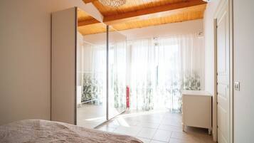 2 Schlafzimmer, Bügeleisen/Bügelbrett, Internetzugang, Bettwäsche