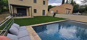 Piscine extérieure, piscine chauffée