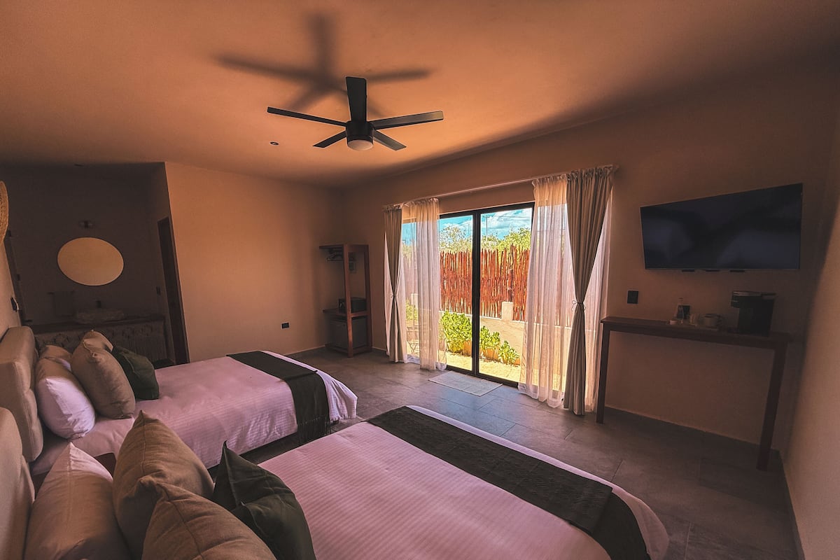 Deluxe Twin Room, Garden View | In-room safe, free WiFi