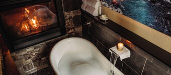 FivePine Lodge & Cabins - Serenity Cabin