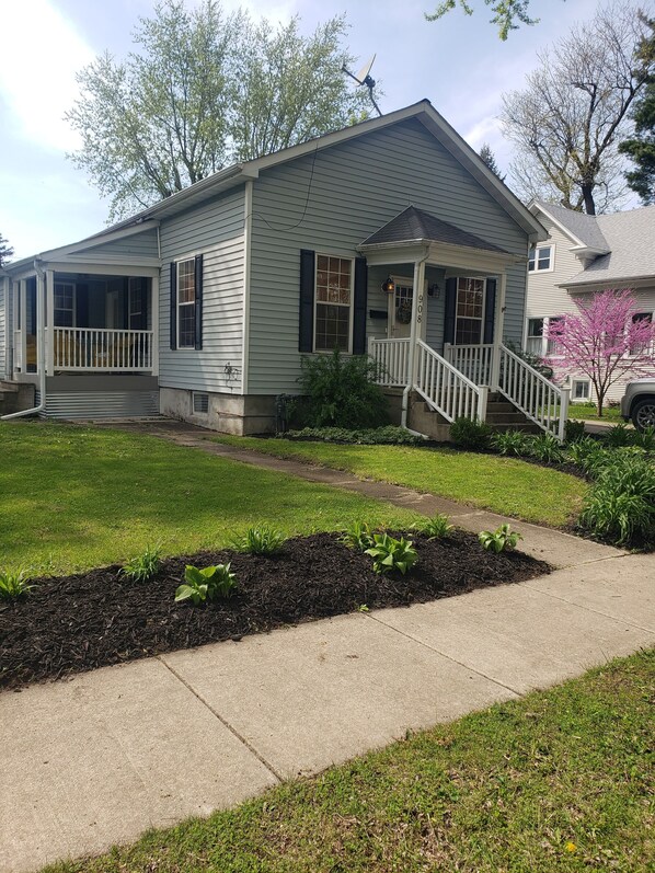 Exterior - Pet & Family Friendly, Quiet, Near Hwy 39 & 88, Sleeps 7, Remodled, Superhost (Rochelle)