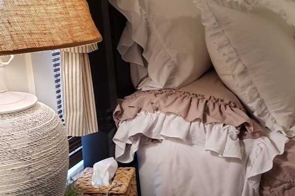 3 chambres, fer et planche Ă repasser, Wi-Fi, draps fournis