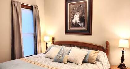 Charming 4BR Craftsman Family Home in Emery