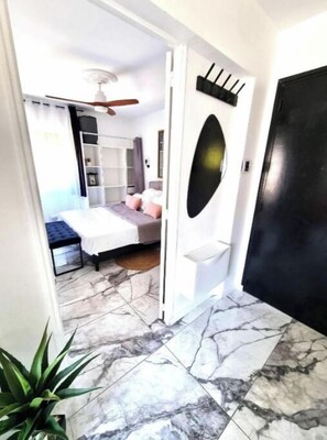 1 bedroom, iron/ironing board, internet, bed sheets