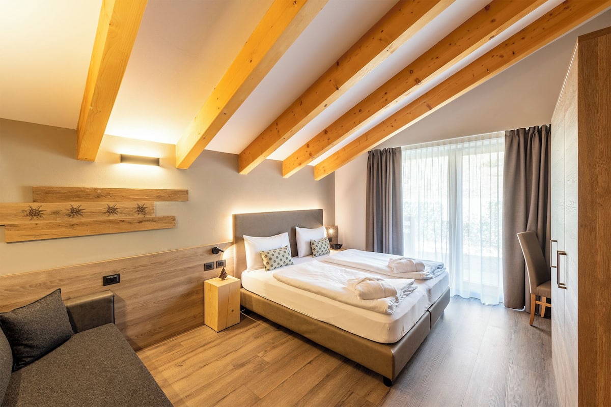 Classic Double Room | Free WiFi