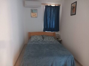 2 bedrooms, iron/ironing board