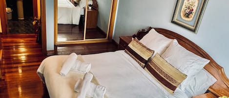 2 bedrooms, bed sheets