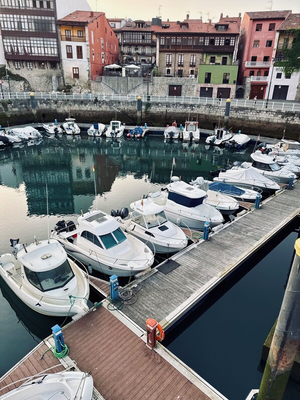 Marina - Relax in the center of Llanes and 50m from the beach. (Llanes)