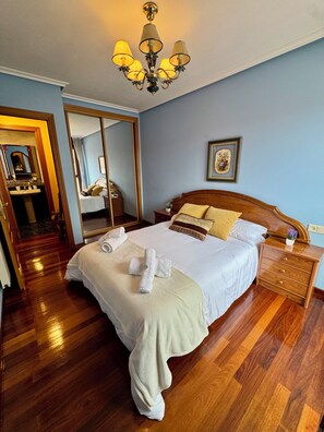 2 Schlafzimmer, Bettwäsche, Rollstuhlgeeignet