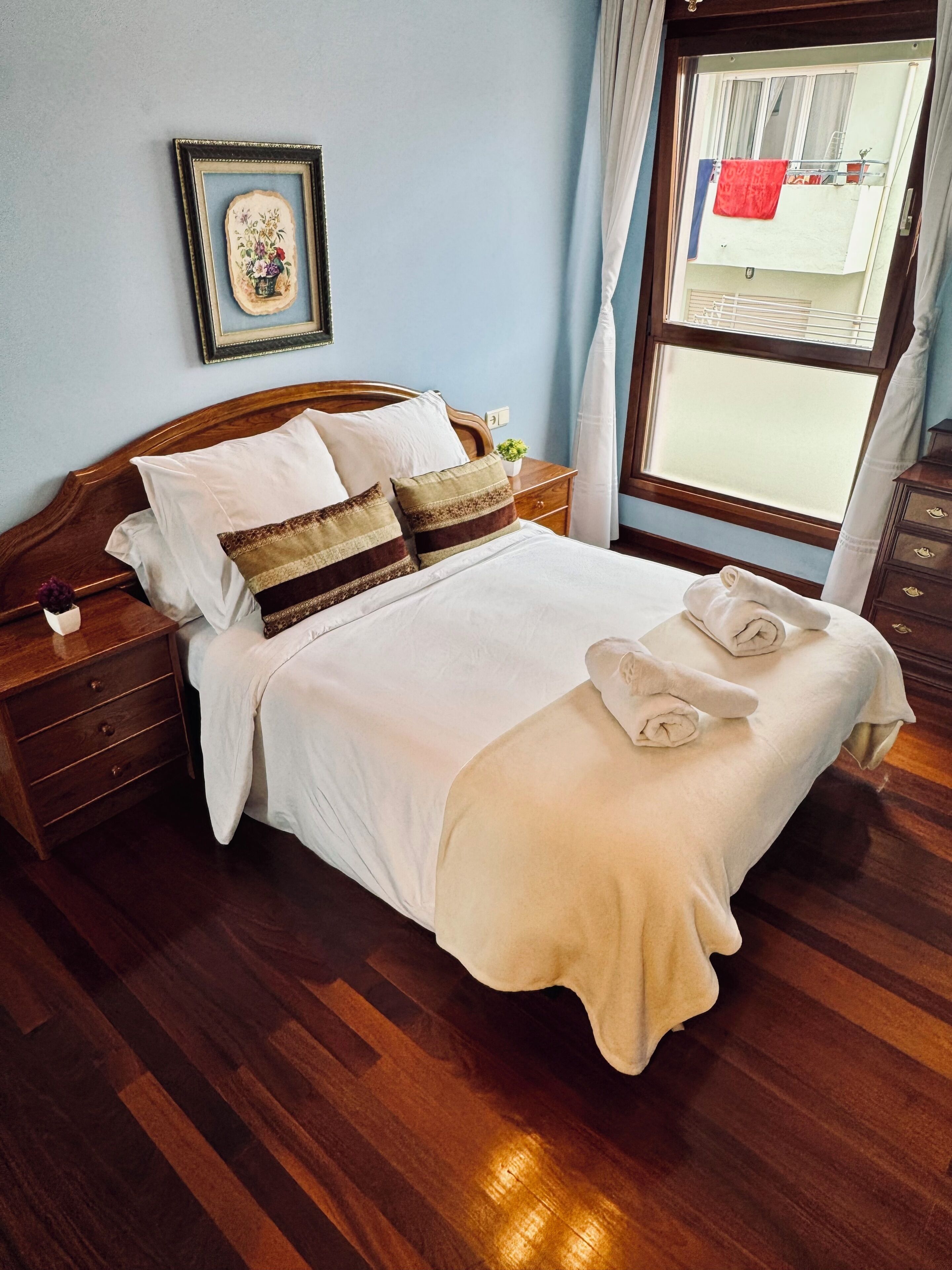 2 dormitorios y ropa de cama