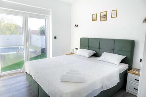 3 quartos, ferros/tábuas de passar roupa, Wi-Fi de cortesia