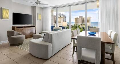 Marriotts Crystal Shores 2-bedroom resort in nice Marco Island