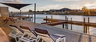 Stylish Marina-Front Getaway – Port Geographe
