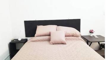 1 bedroom, internet, bed sheets