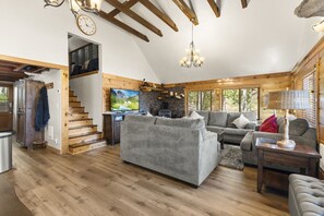 TV connectée, cheminée